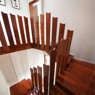 实木楼梯铁艺扶手 复式实木楼梯 旋转式实木楼梯 